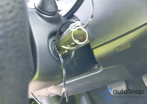 2021 Toyota Corolla Le z USA, uszkodzony, nr VIN JTDEPMAE5MJ180661